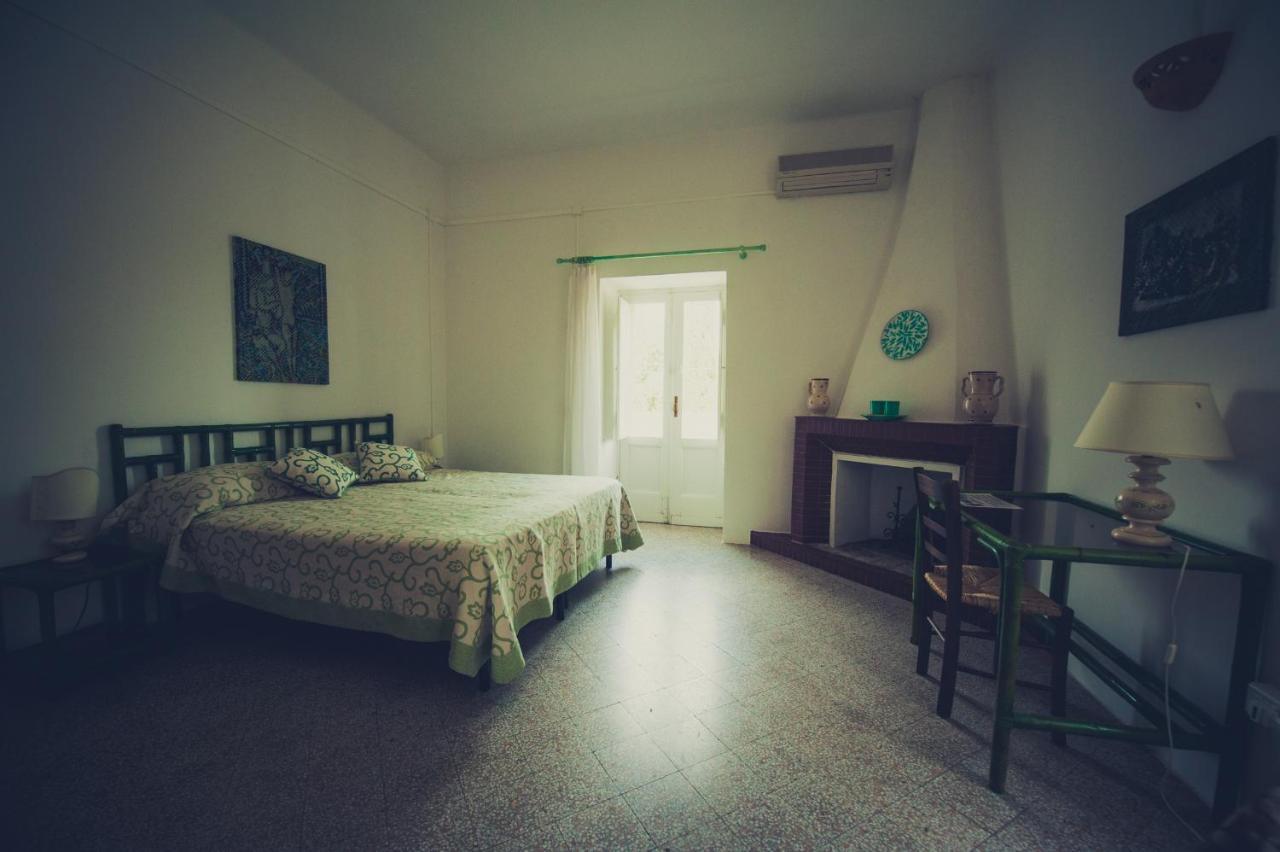 Masseria Perronello Country House Кастелланета-Марина Екстер'єр фото